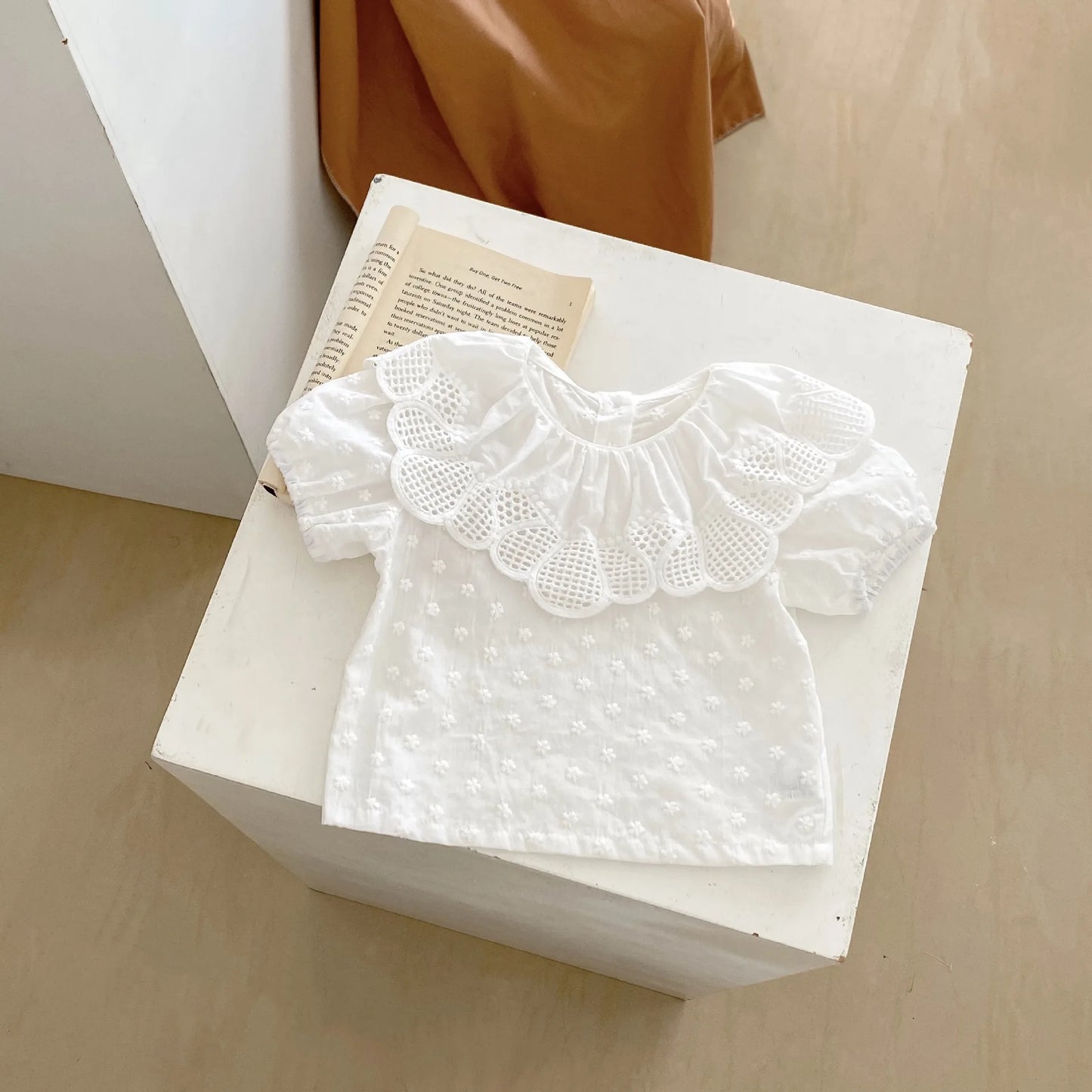 Flower Bubble Short Sleeve Blouse